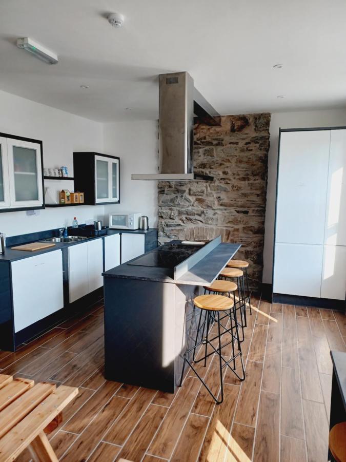 Voyage Hostel - Ensuite Family Rooms With Shared Kitchen Douglas Eksteriør billede