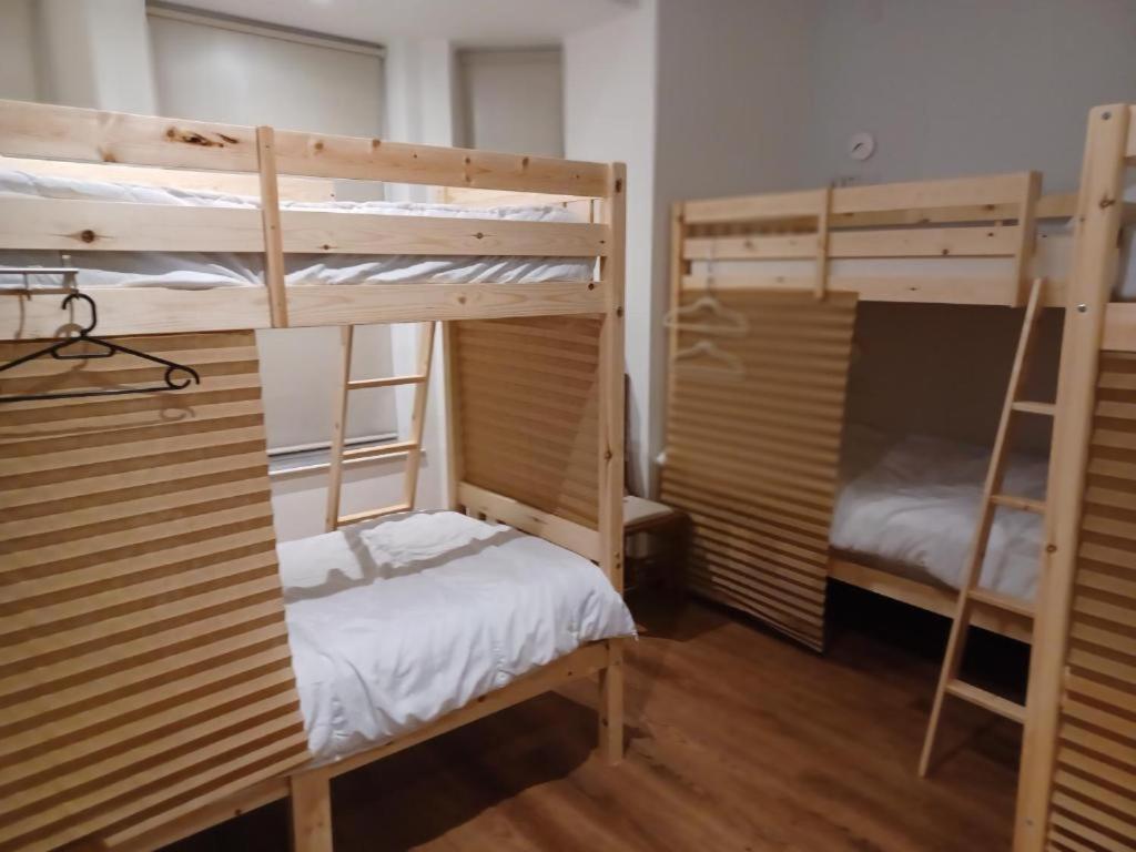 Voyage Hostel - Ensuite Family Rooms With Shared Kitchen Douglas Værelse billede
